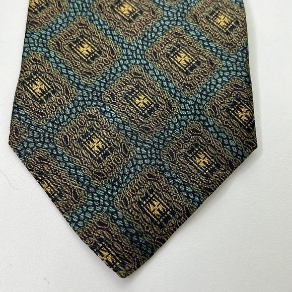 GIORGIO Armani Silk Tie - Picture 2 of 5